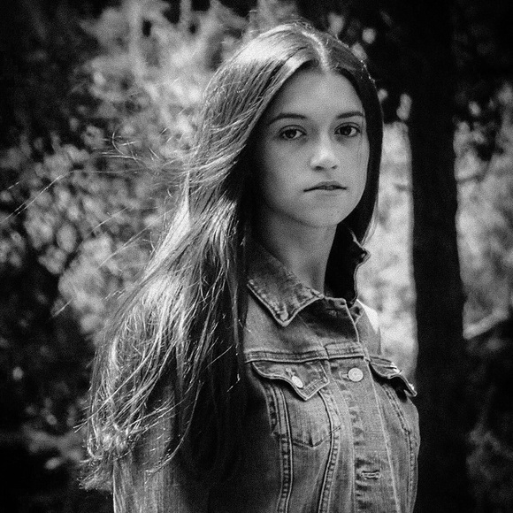 Meet your Posher, Ann-Marie Parker - Picture 2 of 3